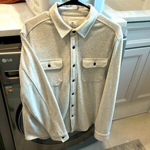 7Diamonds Men’s Flannel - Medium